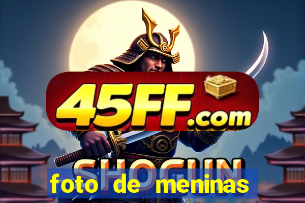 foto de meninas cacheadas fake